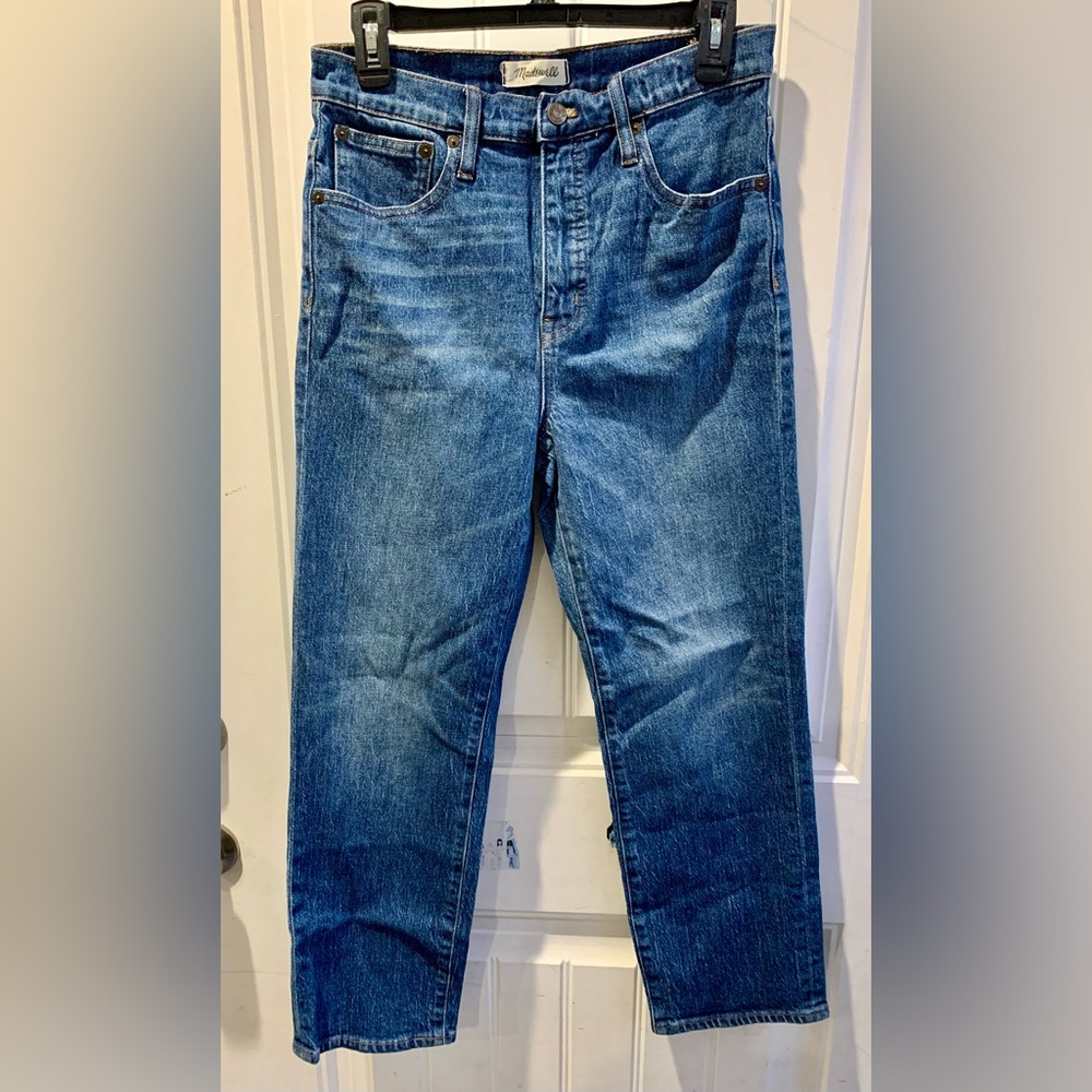 Madewell - classic straight jean. Size 27